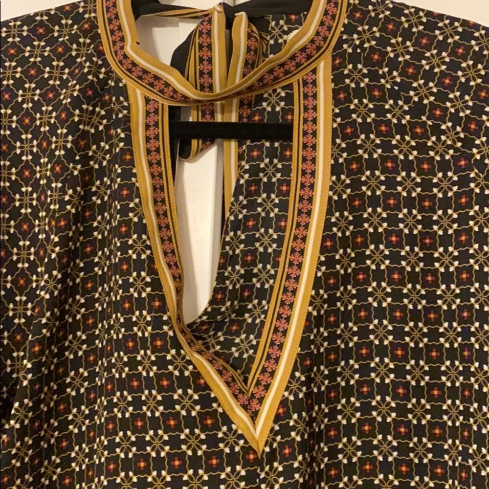 Max Studio Blouse - Picture 2 of 3